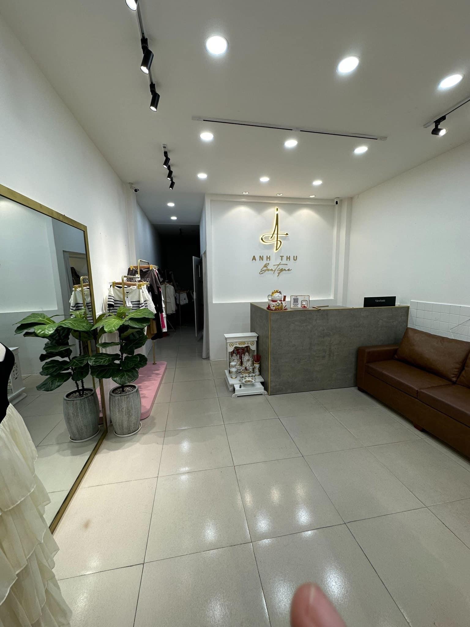 Cho thuê nhà mặt tiền Huỳnh Văn Bánh P.11, quận Phú Nhuận. 